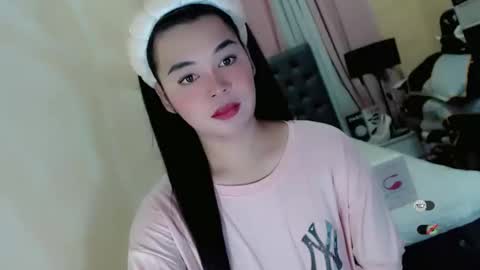Kylene3 online show from May 2026 06:32:01 AM
