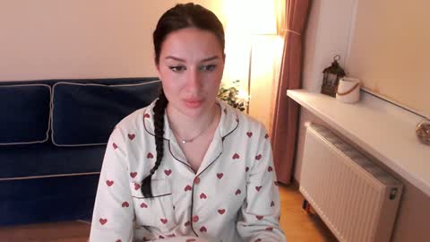 Heaven girl online show from December 2024 10:43:01 PM