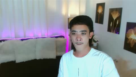 Snapshot of heavenlyhugecockx chatting on October 2025 09:50:02 AM heavenlyhugecockx online show from October 2025 09:50:02 AM