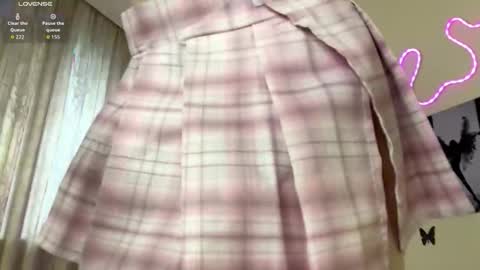 heavenmoth online show from February 2026 01:19:02 PM