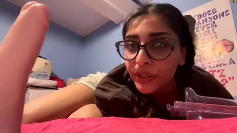 Snapshot of heavensbunny chatting on December 2024 10:16:01 PM heaven the muslim slut online show from December 2024 10:16:01 PM