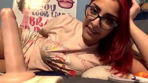 Snapshot of heavensbunny chatting on January 2025 01:16:02 AM heaven the muslim slut online show from January 2025 01:16:02 AM