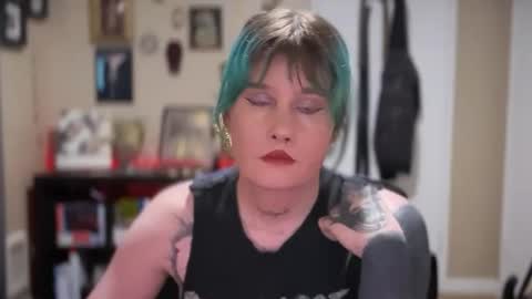 Saoirse online show from December 2024 08:11:01 PM