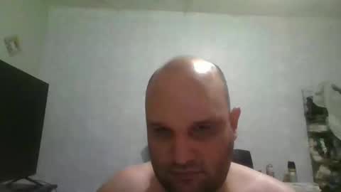 Snapshot of heavy_rebellxc chatting on December 2024 07:06:02 AM Heavy Rebell online show from December 2024 07:06:02 AM