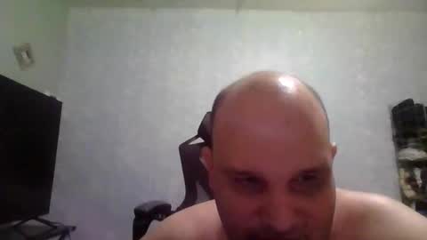 Snapshot of heavy_rebellxc chatting on December 2024 06:36:01 AM Heavy Rebell online show from December 2024 06:36:01 AM