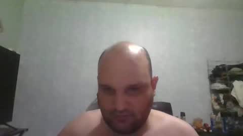 Snapshot of heavy_rebellxc chatting on December 2024 09:14:01 AM Heavy Rebell online show from December 2024 09:14:01 AM