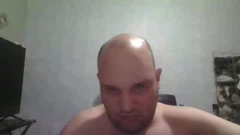 Snapshot of heavy_rebellxc chatting on January 2025 08:24:01 AM Heavy Rebell online show from January 2025 08:24:01 AM