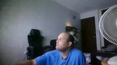 Snapshot of heavy_rebellxc chatting on February 2025 09:38:01 AM Heavy Rebell online show from February 2025 09:38:01 AM