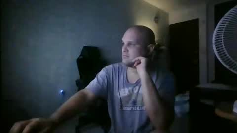 Snapshot of heavy_rebellxc chatting on February 2025 07:09:02 AM Heavy Rebell online show from February 2025 07:09:02 AM