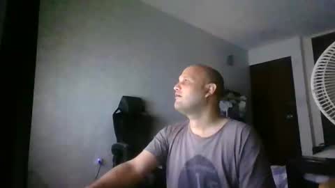 Snapshot of heavy_rebellxc chatting on March 2025 05:57:02 AM Heavy Rebell online show from March 2025 05:57:02 AM