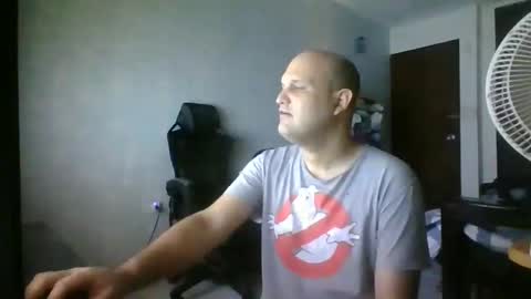 Snapshot of heavy_rebellxc chatting on March 2025 07:12:02 AM Heavy Rebell online show from March 2025 07:12:02 AM