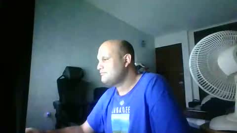 Snapshot of heavy_rebellxc chatting on September 2025 04:45:02 AM Heavy Rebell online show from September 2025 04:45:02 AM