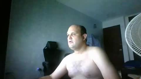 Snapshot of heavy_rebellxc chatting on October 2025 08:04:01 AM Heavy Rebell online show from October 2025 08:04:01 AM