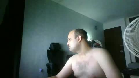 Snapshot of heavy_rebellxc chatting on October 2025 07:42:02 AM Heavy Rebell online show from October 2025 07:42:02 AM