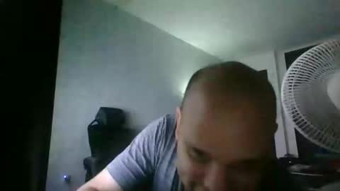 Snapshot of heavy_rebellxc chatting on January 2026 05:12:02 AM Heavy Rebell online show from January 2026 05:12:02 AM