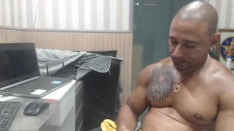 hebertgomes online show from February 2025 12:00:02 AM