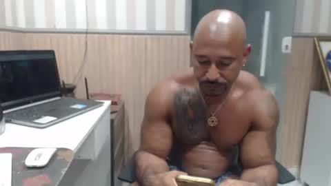hebertgomes online show from February 2026 11:31:01 PM