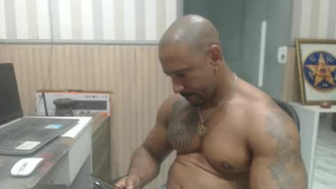 hebertgomes online show from April 2026 11:25:01 PM