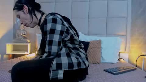 Keira Hecate online show from October 2025 08:26:01 PM