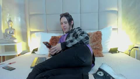 Keira Hecate online show from February 2026 07:56:02 PM