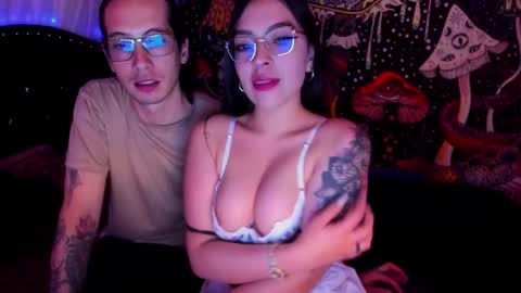 Snapshot of hecate_and_crow chatting on January 2025 06:03:01 AM   online show from January 2025 06:03:01 AM