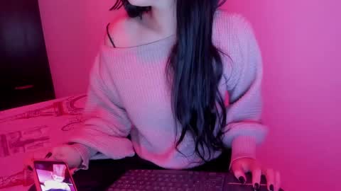   online show from November 2025 05:08:02 AM