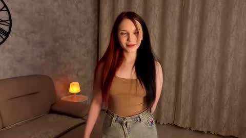 Snapshot of hedwigphommatheth chatting on June 2026 06:34:02 PM Mila online show from June 2026 06:34:02 PM