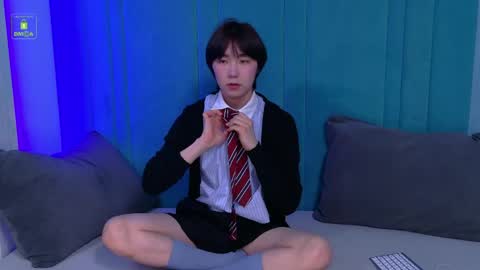 HEEJIN online show from April 2026 03:39:01 PM