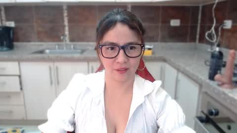 Heidy online show from September 2025 11:36:02 AM