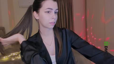 Heiley online show from March 2025 06:01:02 PM