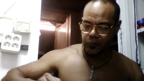 Snapshot of heistt chatting on July 2026 05:38:02 PM Heist Stein online show from July 2026 05:38:02 PM