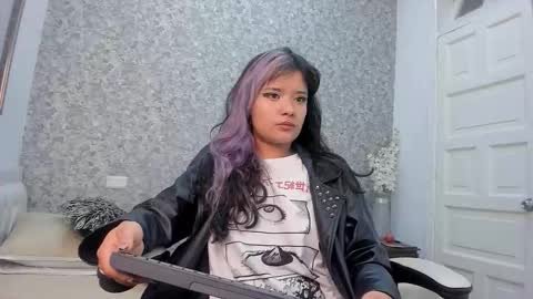 Hella online show from September 2025 12:06:01 PM