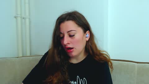 Snapshot of helen_adams_ chatting on December 2024 05:04:01 AM helen_adams_ online show from December 2024 05:04:01 AM