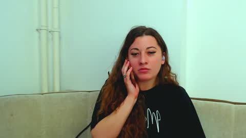 Snapshot of helen_adams_ chatting on December 2024 08:00:02 AM helen_adams_ online show from December 2024 08:00:02 AM