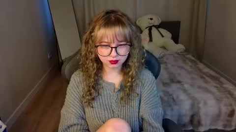 Helen Carson online show from April 2026 01:56:01 AM