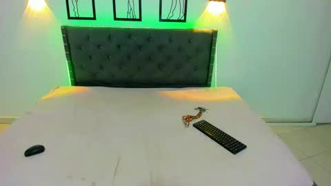 helen_curly online show from September 2025 02:29:02 PM