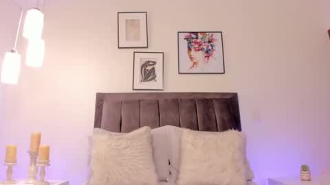 Helen  online show from February 2025 01:54:02 PM