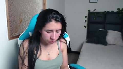 Helen online show from November 2025 07:35:02 PM