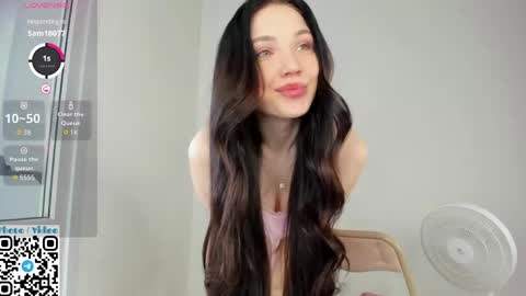 Snapshot of helen_sparkk chatting on May 2026 01:10:01 AM helen_sparkk online show from May 2026 01:10:01 AM