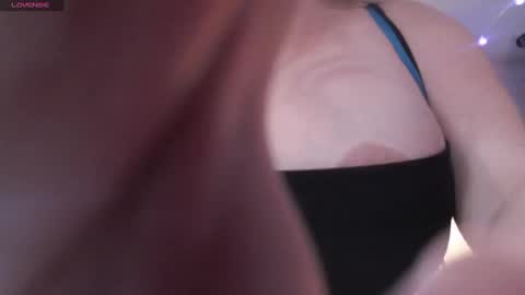 Snapshot of helena_hope chatting on March 2025 04:57:01 PM Helena Hope online show from March 2025 04:57:01 PM