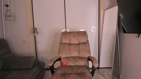 Snapshot of helena_lorente chatting on November 2025 03:02:01 PM Helen online show from November 2025 03:02:01 PM