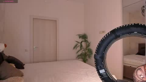 Helen online show from May 2026 03:44:02 PM