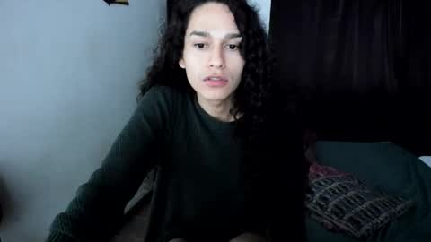 Snapshot of helena_spellman chatting on April 2026 11:33:01 AM helena_spellman online show from April 2026 11:33:01 AM