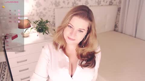 Helena Bonham online show from October 2025 10:52:01 PM