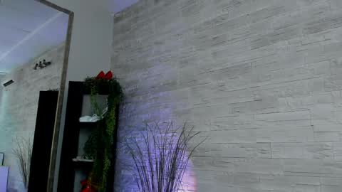 Snapshot of helenceccile chatting on April 2026 07:45:01 AM Helen online show from April 2026 07:45:01 AM