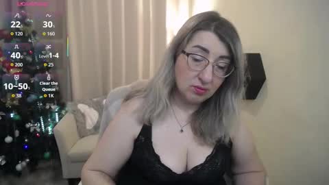 Snapshot of helenenigma chatting on December 2025 07:33:02 PM helenenigma online show from December 2025 07:33:02 PM