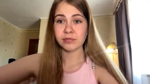 Snapshot of helenjoyne chatting on May 2026 07:13:01 AM Chloe online show from May 2026 07:13:01 AM