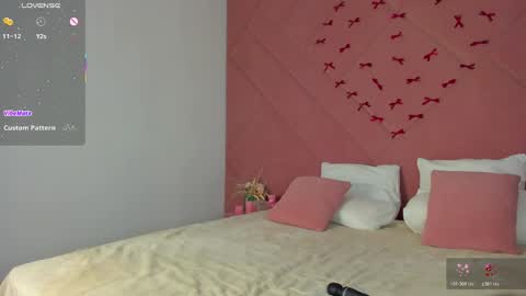 Snapshot of helenn_garciaa chatting on June 2026 10:03:02 PM Tessa online show from June 2026 10:03:02 PM