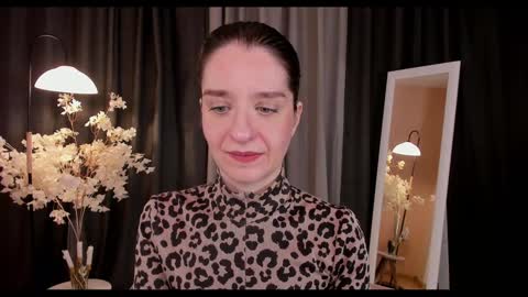 Helen online show from February 2025 02:47:02 AM