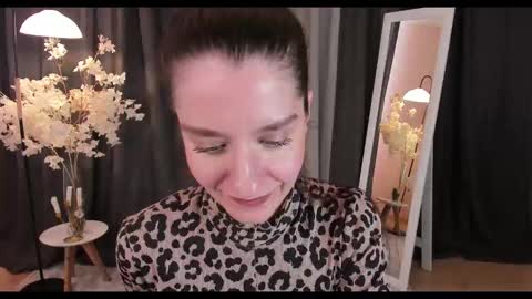 Helen online show from February 2025 06:33:01 AM